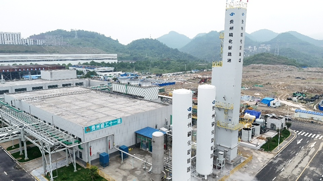 貴州建工十一建承建的新能源材料重點生產(chǎn)線建設項目正式投入使用